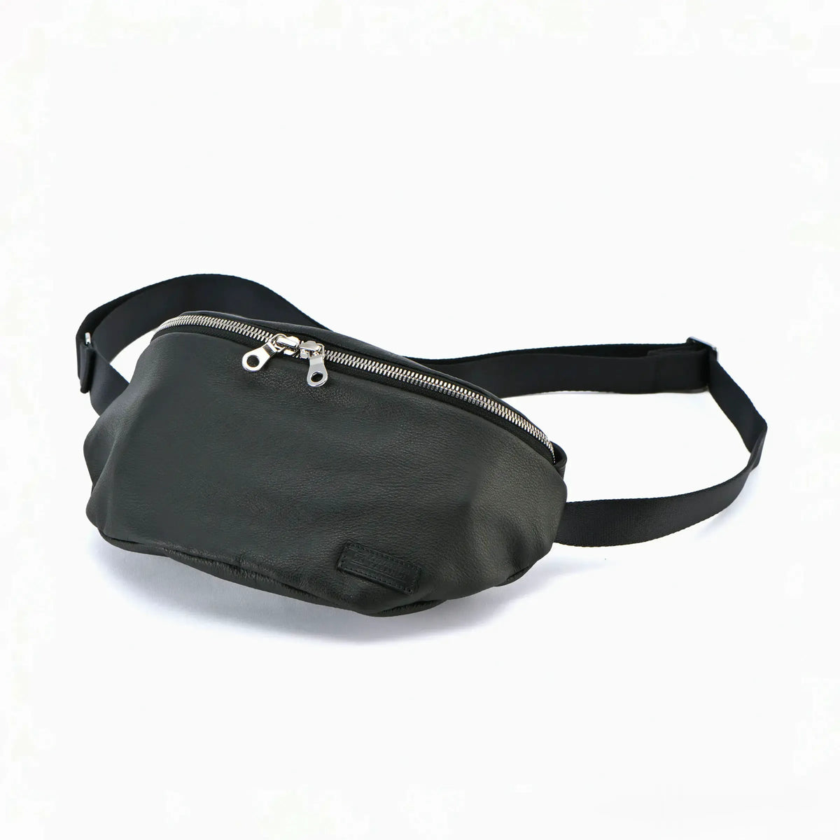 カワニシカバン　cobii（コビー） 撥水レザー ボディバッグ　ブラック レザーボディバッグ ミニ｜ワンショルダーバッグ｜撥水レザー