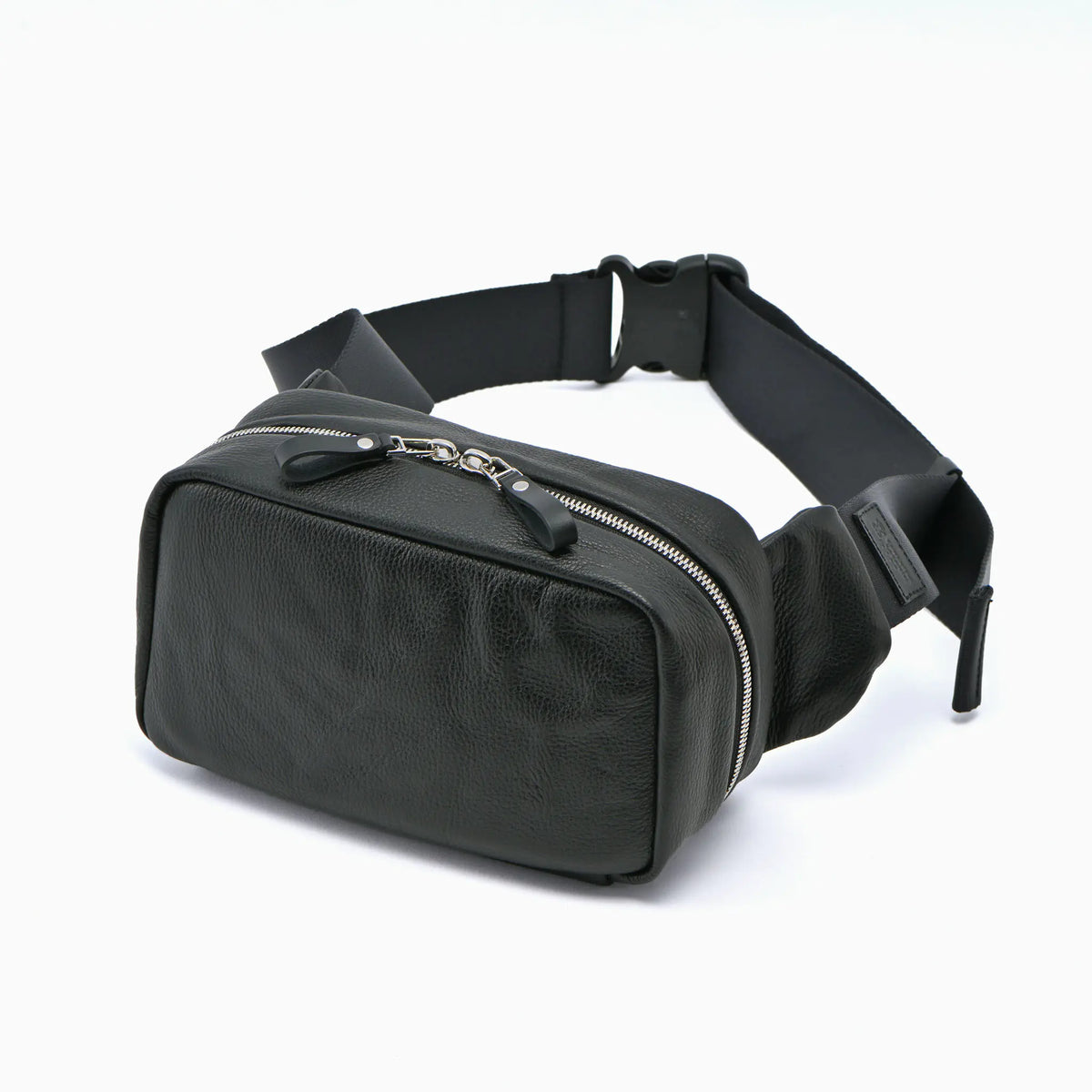 コンパクトレザーボディバッグ|撥水レザー ×コンパクト×高機能カメラ コンパクトレザーボディバッグ|撥水レザー ×コンパクト×高機能カメラ