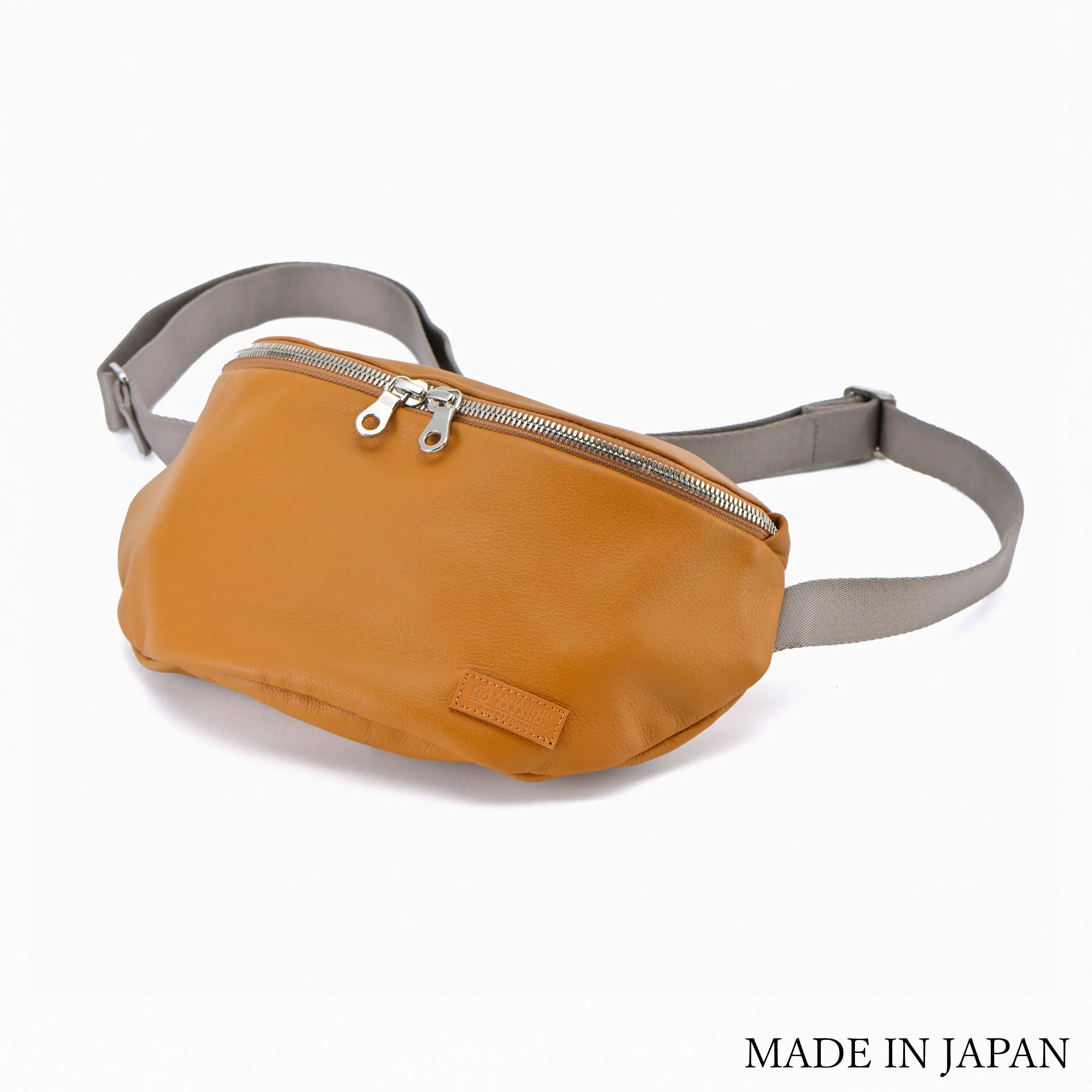 カワニシカバン　cobii（コビー） 撥水レザー ボディバッグ　ブラック レザーボディバッグ ミニ｜ワンショルダーバッグ｜撥水レザー