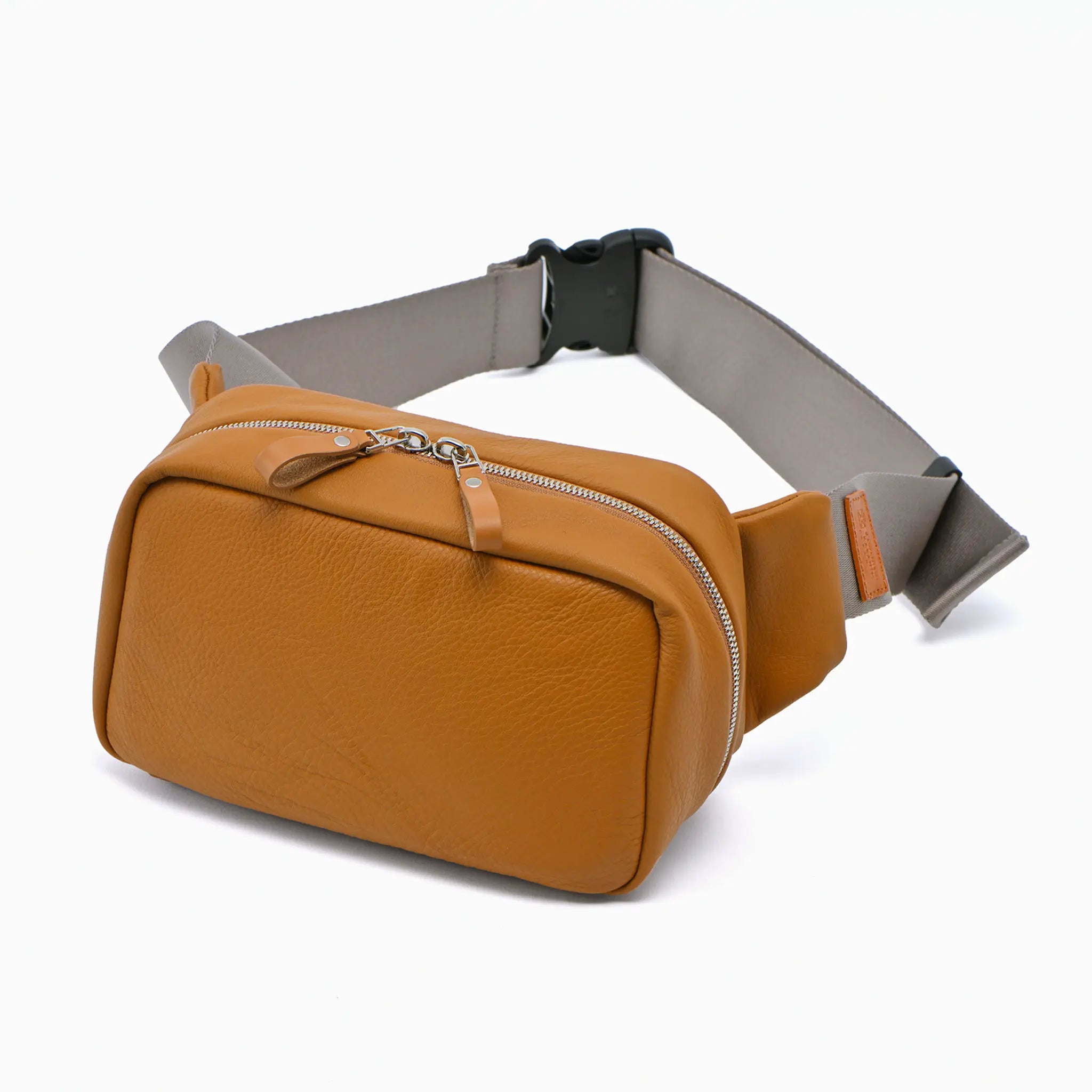 セットブースター ラガバン コンパクトレザーボディバッグ｜撥水レザー ×コンパクト×高機能カメラ